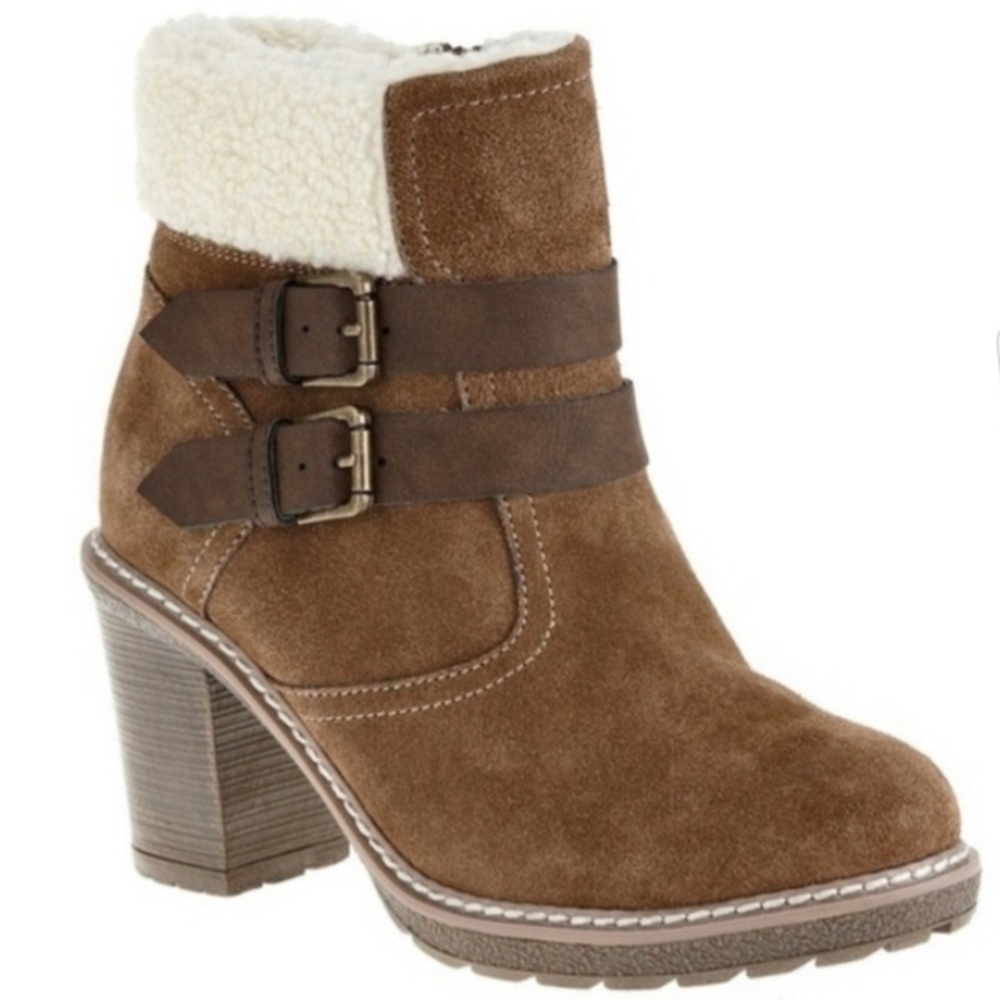 White Mountain Joker II Ankle Boots